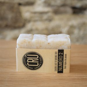 Savon au lait d'avoine bio numéro 2 écologique, éthique, artisanal et zéro déchetNuméro 2 CRU tranche couché à L'INATELIER Nantes