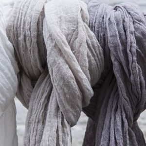 cheche ou écharpe en chanvre biologique couleur chanvre L'INATELIER NANTES