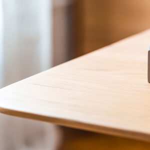 Table Cloe _ L'Inatelier Nantes_chene massif_made in france_artisanat_bois_rangement_tiroir_décoration_meuble_fabrication française_by Cactus_