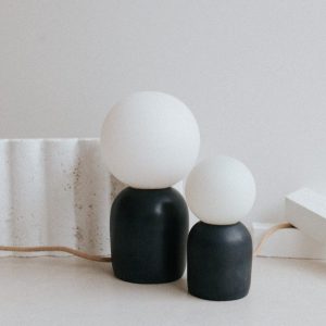 lampe à poser béton zuri