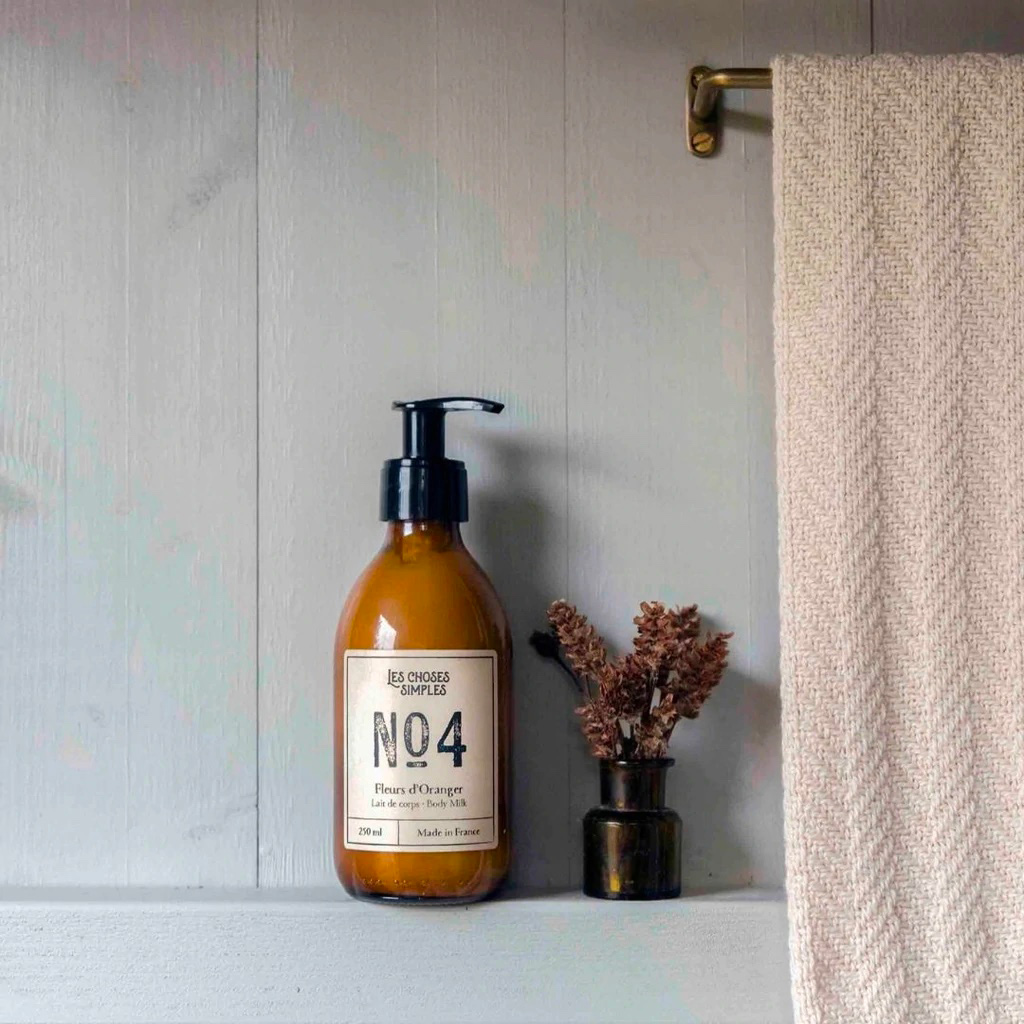 Lait Mains & Corps Fleurs d'Oranger n°4 salle de bain