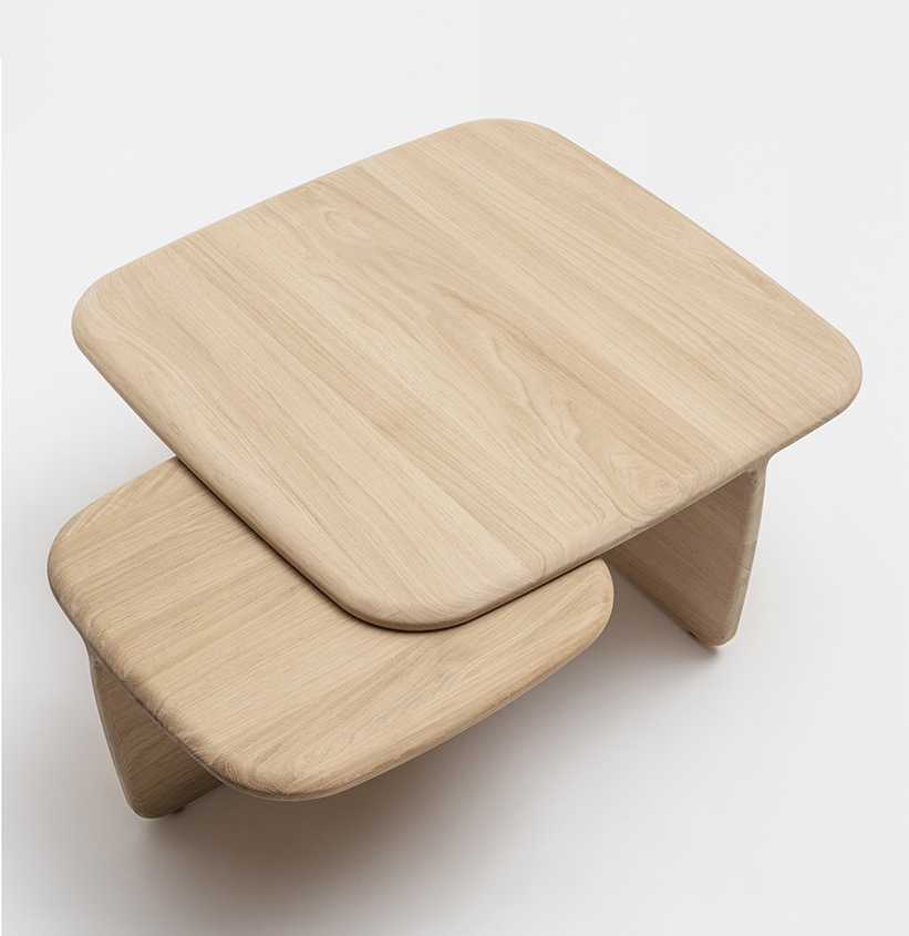 table basse chêne massif 'toi et moi'. fabrication française France. vue dessus