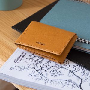 Porte-cartes-cuir-recyclé-ambiance