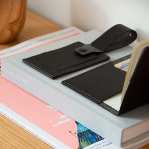 étiquette-bagage-en-cuir-recyclé-maison-origin