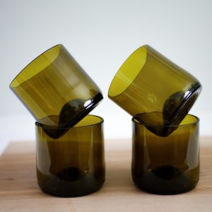 Verre à eau-brun-vert-table-boisson-design-artisanat-made in france-Nantes-Glo up-lot-de-4-empilés