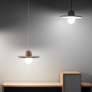 suspension bois-rosace-plafond-cable-blanc-drugeot manufacture-made-in-france-en situation 2 éclairées