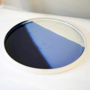 Assiette-en-grès-céramique-bleu