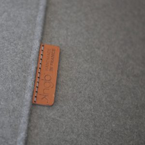 Suspension KNGB detail feutre gris clair