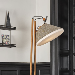 lampadaire en bois kngb