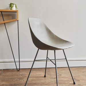 chaise béton hauteville, pieds fers a béton, par lyon béton