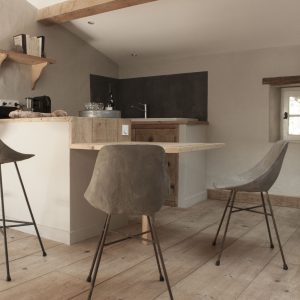 chaise beton pieds acier fers a beton lyon beton