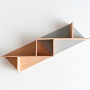Combinaison diagonale Etagère en bois massif fond personnalisable Kim Drugeot Manufacture pour L'INATELIER Nantes Design et artisanat français- GENERIQUE