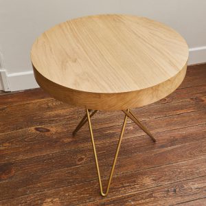 table base affinage_ bout de canapé_design Stéphanie Startchenko_fabrication française_chêne vernis_pieds métal_L'Inatelier_Nantes_bois massif_sur-mesure_vue plateau