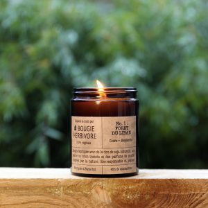 Bougie-herbivore-L'Inatelier_Nantes_Bougie naturelle_vegan_Foret du liban_cèdre et bargamotte_parfum naturel_pot en verre_fabrication française_recyclable_eco-friendly_150gr