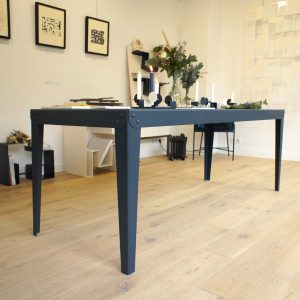 Table en acier – Batilde - Blanc - Gaelle Pinel_nantes_l'Inatelier_made in france_artisanat contemporain_fait main_décoration_intérieur_l'Inatelier_Rennes