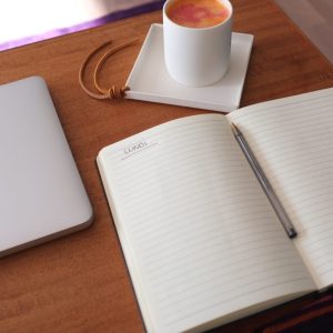 Plateau - Cadie - Blanc - Gaelle Pinel_nantes_l'Inatelier_made in france_artisanat contemporain_fait main_décoration_intérieur_l'Inatelier_Rennes