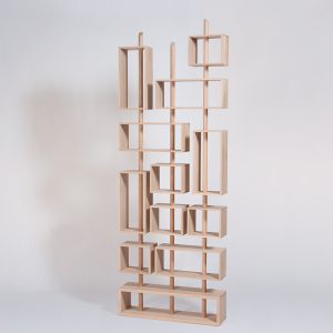 Bibliothèque claustra en bois massif