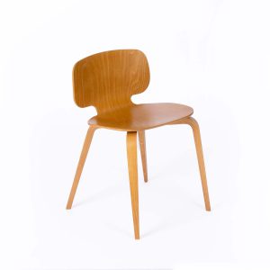 Chaise H10_la-chaise-française_L'INATELIER_assisie_design_Margaux-keller_made-in-france-nantes-déco-décoration-mobilier-tendance-contemporain-bois-fauteuil-salon-cuisine-fabrication-française-authentique-boutique-l'Inatelier