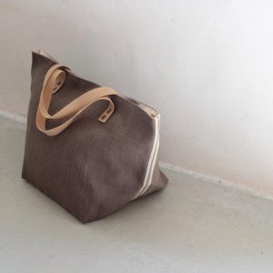 sac_cabas_toile-de-lin_naturel_made-in-france_artisanat_heloise-levieux_nantes_bretagne_style_accessoire_déco_design_collection_marron glacé