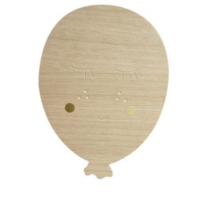 applique-ballon-en-bois-april-eleven-design-minimaliste-made-in-france-bébé-cadeau-naissance-fille-garcon-linatelier-nantes-boutique-déco-inspiration