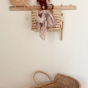 boite-a-musique-feuille_april-eleven_bois_chêne_naturel_mélodie_music-box_hey-jude_déco_enfant_chambre_bébé_cadeau_nantes_linatelier_inspiration