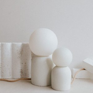 lampe à poser béton zuri